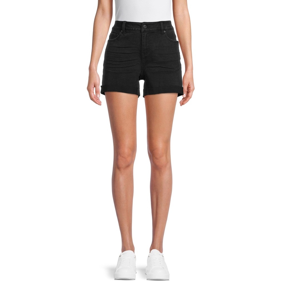 Time and Tru Women’s Mid Rise Frayed Hem 4” Denim Short